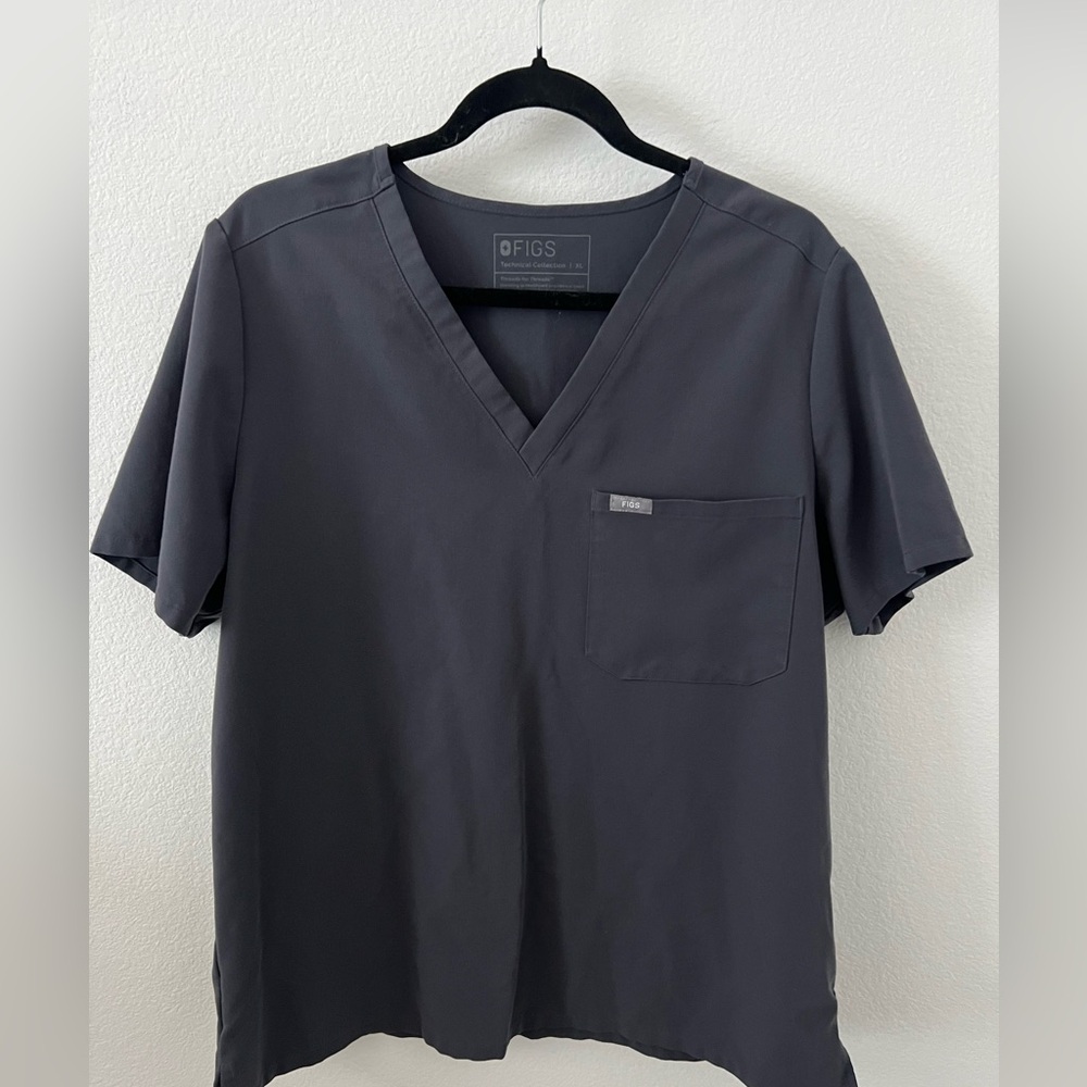 FIGS Catarina scrub top